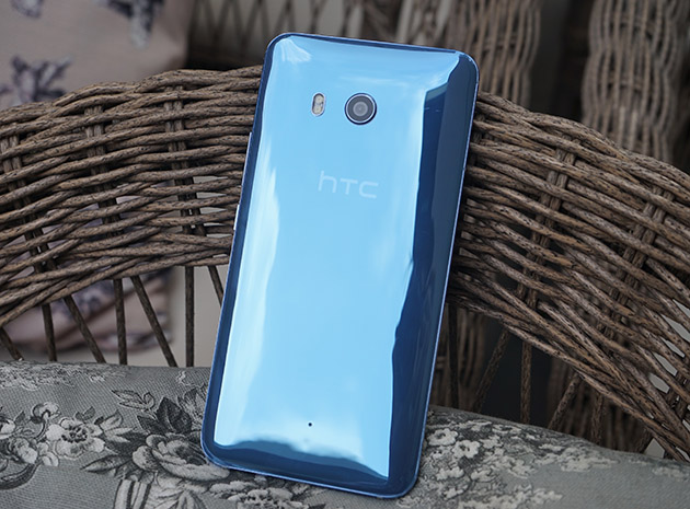 HTC U11 đã “trình làng”, giá 17 triệu: Phần cứng quá “khủng”