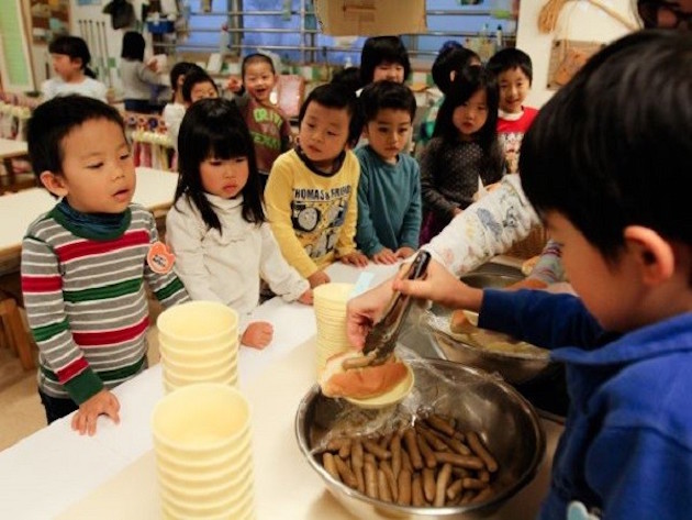 Cách giáo dục trẻ em Nhật Bản sang đường, khiến nhiều cha mẹ Việt Nam muốn học hỏi 