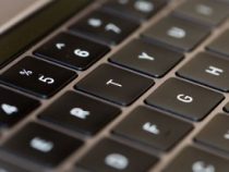 Macbook có thể không có màn hình cảm ứng, nhưng lại có…bàn phím ảo – VnReview