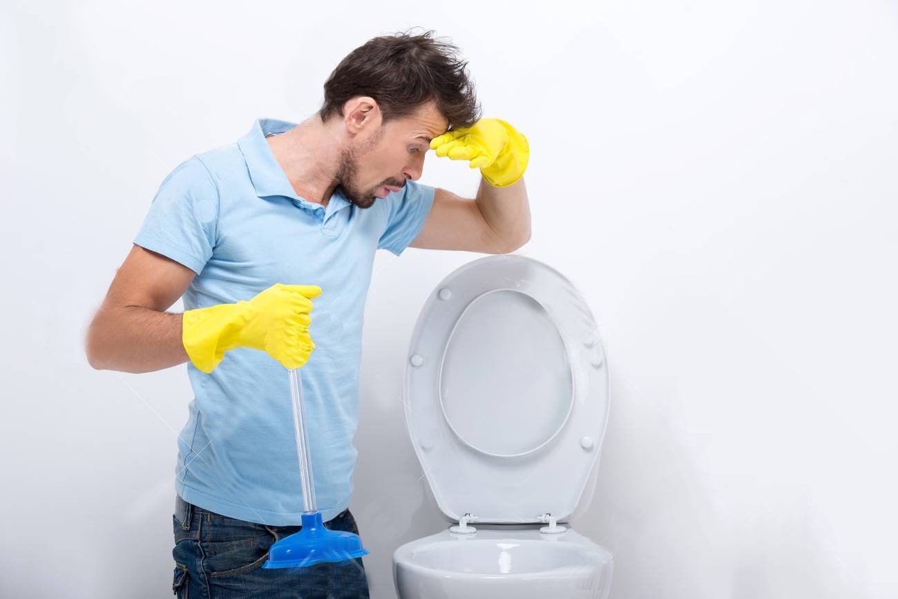 Nhà vệ sinh không được cọ rửa thường xuyên sẽ có mùi hôi khó chịu