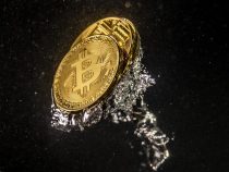 Giá Bitcoin chứng kiến mức giảm trong ngày lớn nhất lịch sử