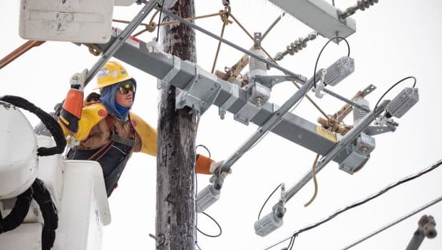 Nguyên nhân mạng lưới điện bang Texas tê liệt trong băng giá