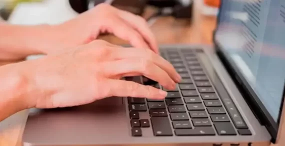 Cách kiểm tra lỗi bàn phím macbook đơn giản